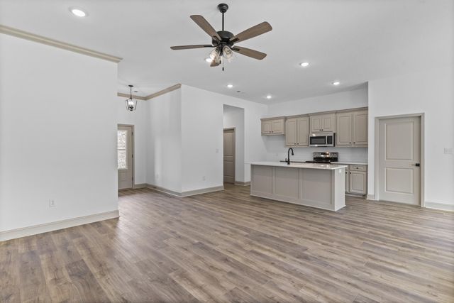 19 Harvard Oak, Hattiesburg, MS 39402