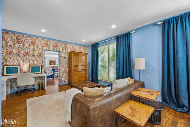 93 Merriweather Road, Grosse Pointe Farms, MI 48236