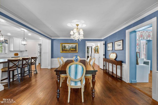 93 Merriweather Road, Grosse Pointe Farms, MI 48236