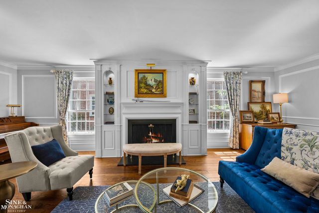 93 Merriweather Road, Grosse Pointe Farms, MI 48236