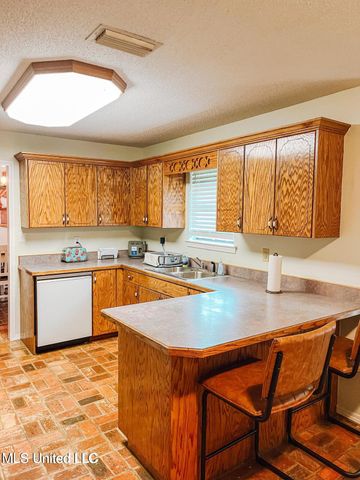 8178 Hwy 198, Lucedale, MS 39452