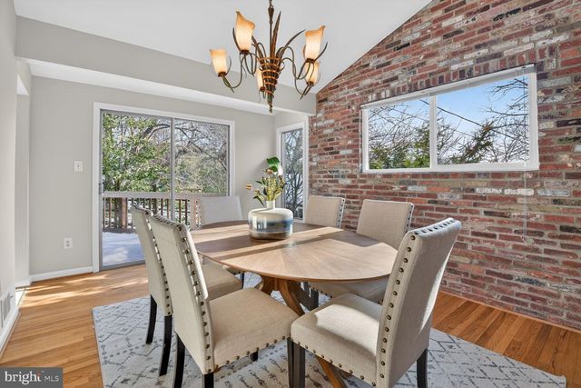 6418 BANNOCKBURN DR, Bethesda, MD 20817