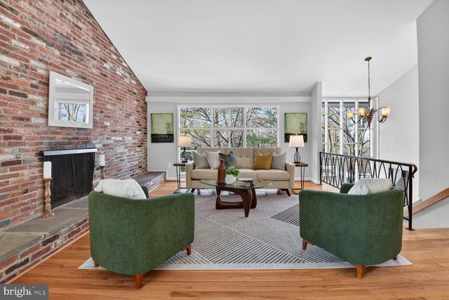 6418 BANNOCKBURN DR, Bethesda, MD 20817