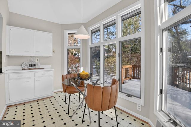 6418 BANNOCKBURN DR, Bethesda, MD 20817