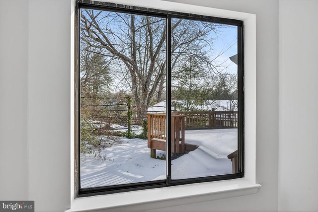 6418 BANNOCKBURN DR, Bethesda, MD 20817