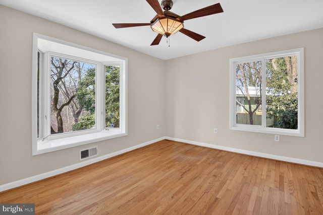 6418 BANNOCKBURN DR, Bethesda, MD 20817