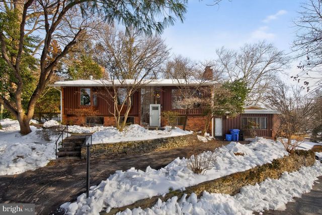 6418 BANNOCKBURN DR, Bethesda, MD 20817