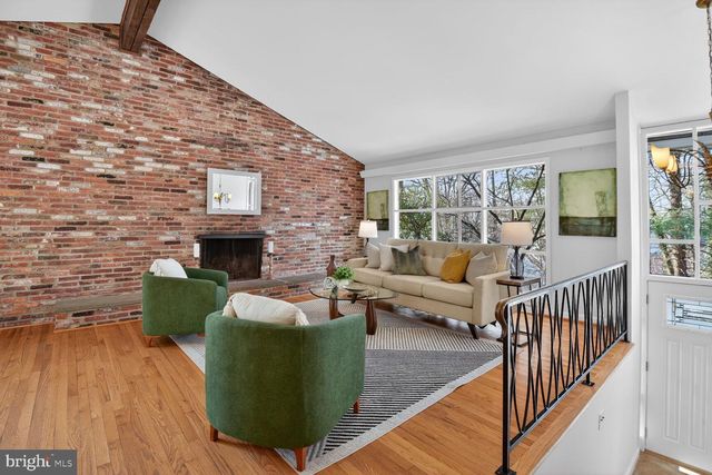 6418 BANNOCKBURN DR, Bethesda, MD 20817