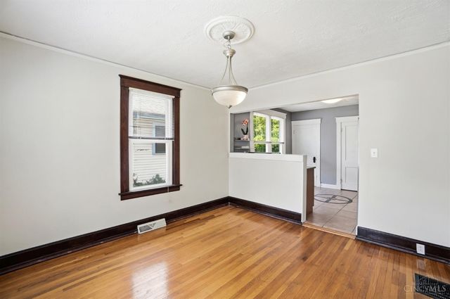 4377 Virginia Ave, Cincinnati, OH 45223
