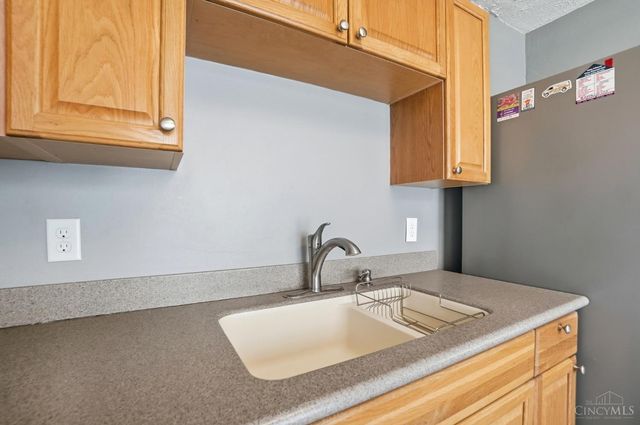 4377 Virginia Ave, Cincinnati, OH 45223