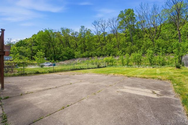 4377 Virginia Ave, Cincinnati, OH 45223
