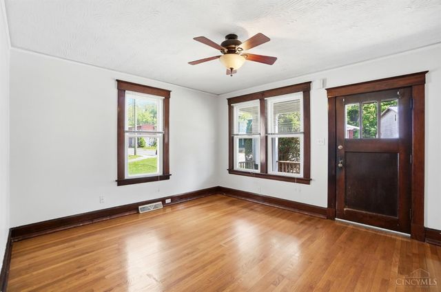 4377 Virginia Ave, Cincinnati, OH 45223