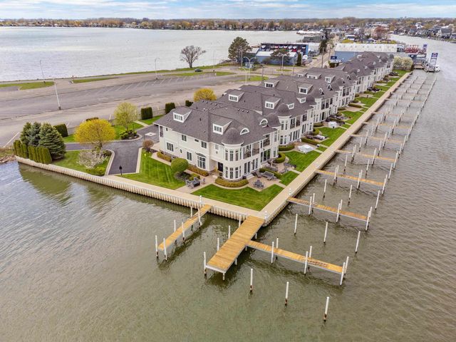 33070 VENETIAN POINTE Drive, Harrison Twp, MI 48045