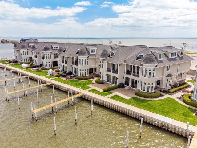 33070 VENETIAN POINTE Drive, Harrison Twp, MI 48045