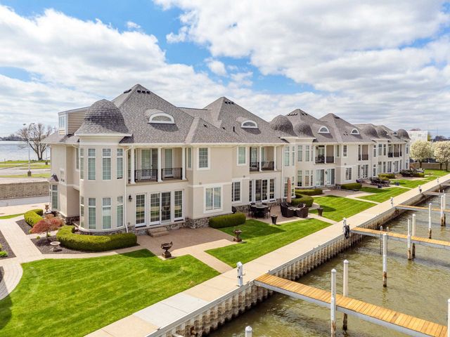 33070 VENETIAN POINTE Drive, Harrison Twp, MI 48045