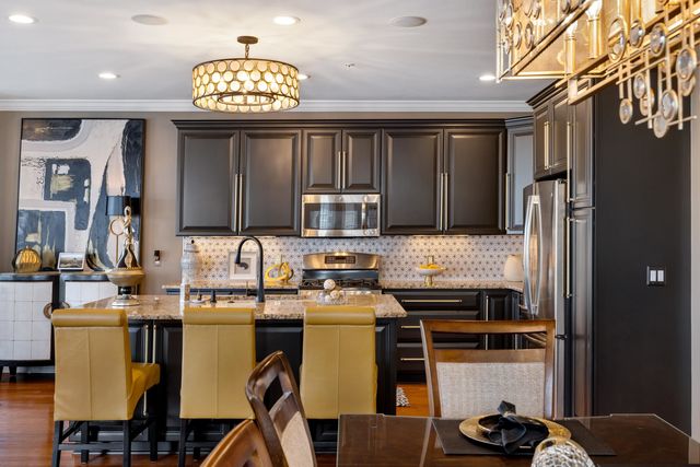 33070 VENETIAN POINTE Drive, Harrison Twp, MI 48045