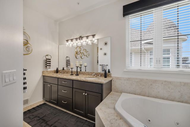 33070 VENETIAN POINTE Drive, Harrison Twp, MI 48045