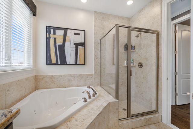 33070 VENETIAN POINTE Drive, Harrison Twp, MI 48045