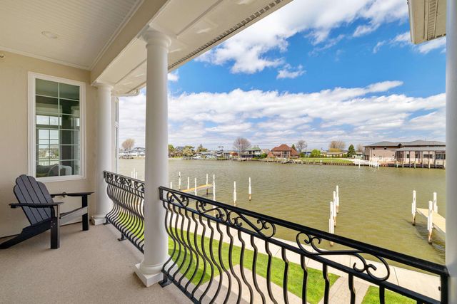33070 VENETIAN POINTE Drive, Harrison Twp, MI 48045