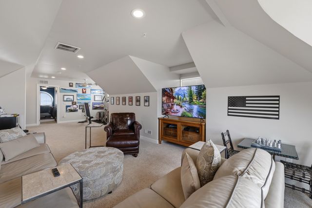 33070 VENETIAN POINTE Drive, Harrison Twp, MI 48045
