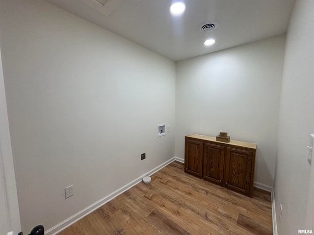 208 Dorris Drive, Metropolis, IL 62960