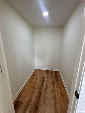 208 Dorris Drive, Metropolis, IL 62960