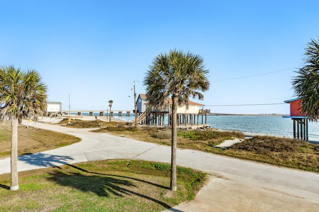 13135 Gulf Beach Drive, Freeport, TX 77541