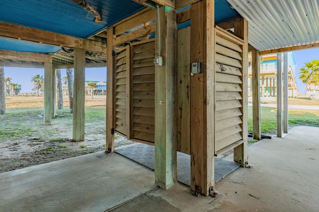 13135 Gulf Beach Drive, Freeport, TX 77541