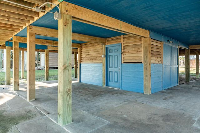 13135 Gulf Beach Drive, Freeport, TX 77541