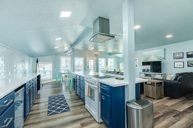 13135 Gulf Beach Drive, Freeport, TX 77541