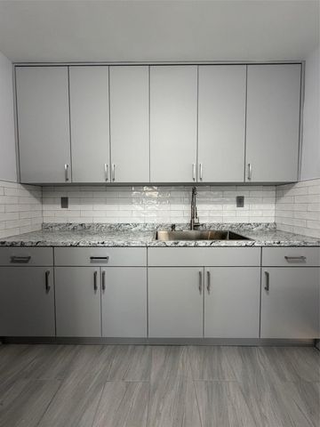 1966 NE 177, North Miami Beach, FL 33162