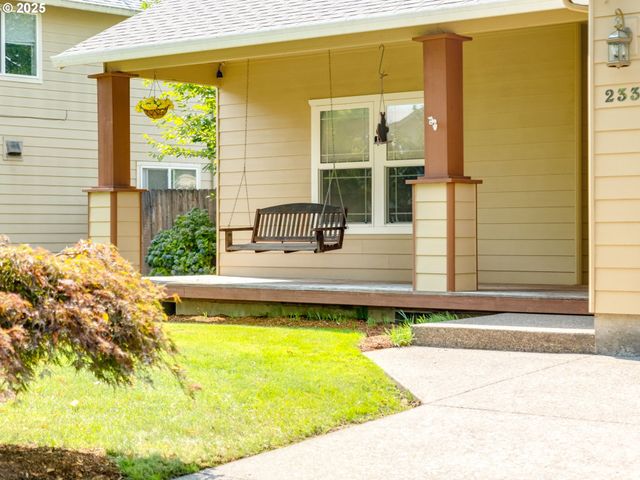 2331 Nw FENDLE Way, Mc Minnville, OR 97128