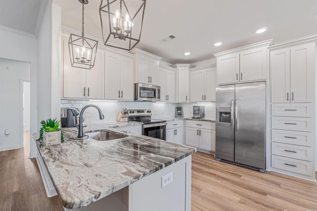 23 Dandelion Dr., Greenbrier, AR 72058