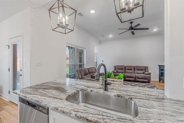 23 Dandelion Dr., Greenbrier, AR 72058