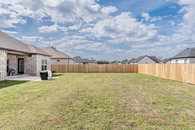 23 Dandelion Dr., Greenbrier, AR 72058