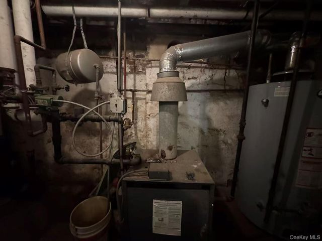 60-59 69th Street, Maspeth, NY 11378