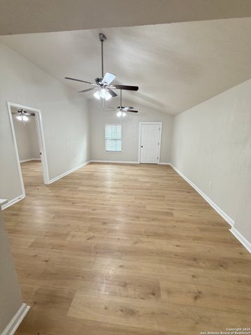 101 Young, Universal City, TX 78148