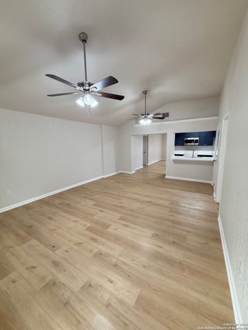 101 Young, Universal City, TX 78148