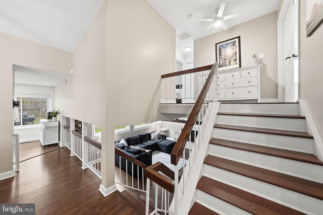 101 PARK HILL CT, Sterling, VA 20164