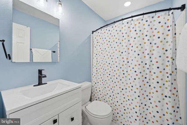 101 PARK HILL CT, Sterling, VA 20164