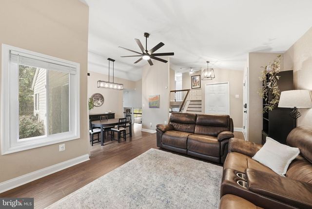 101 PARK HILL CT, Sterling, VA 20164
