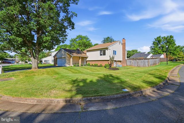 101 PARK HILL CT, Sterling, VA 20164