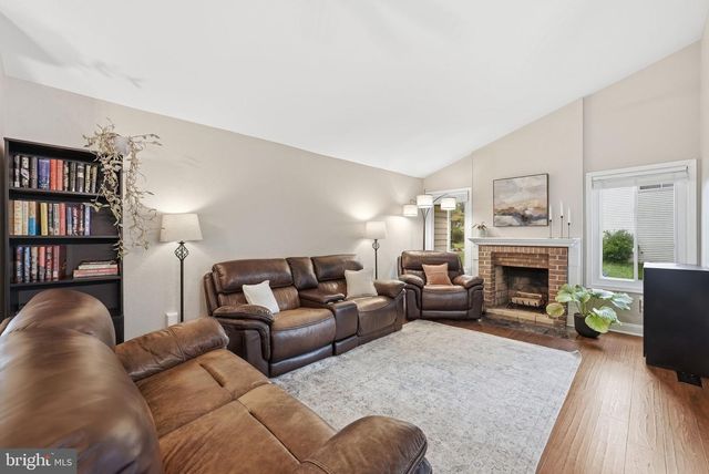 101 PARK HILL CT, Sterling, VA 20164