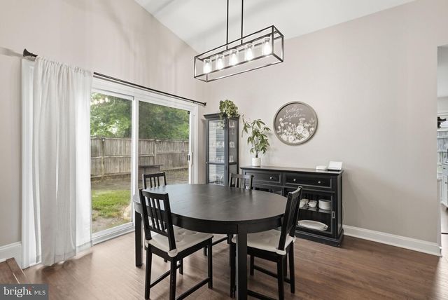 101 PARK HILL CT, Sterling, VA 20164
