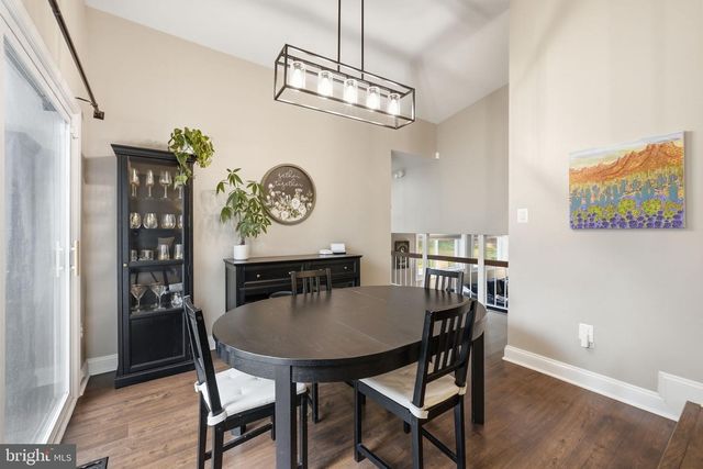 101 PARK HILL CT, Sterling, VA 20164