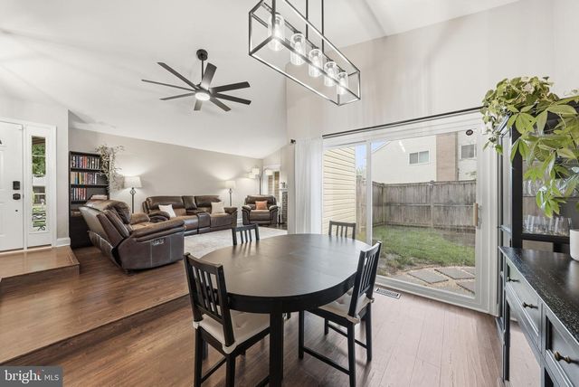 101 PARK HILL CT, Sterling, VA 20164