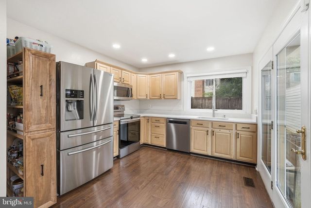 101 PARK HILL CT, Sterling, VA 20164