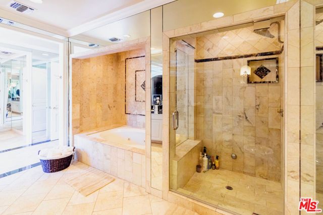 1717 CHEVY CHASE Drive, Beverly Hills, CA 90210