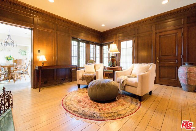 1717 CHEVY CHASE Drive, Beverly Hills, CA 90210