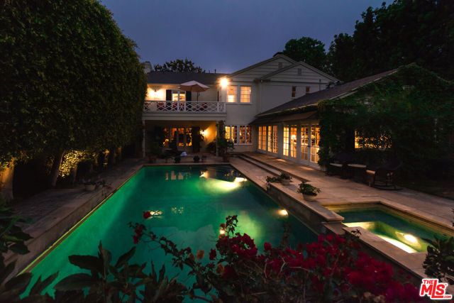 1717 CHEVY CHASE Drive, Beverly Hills, CA 90210